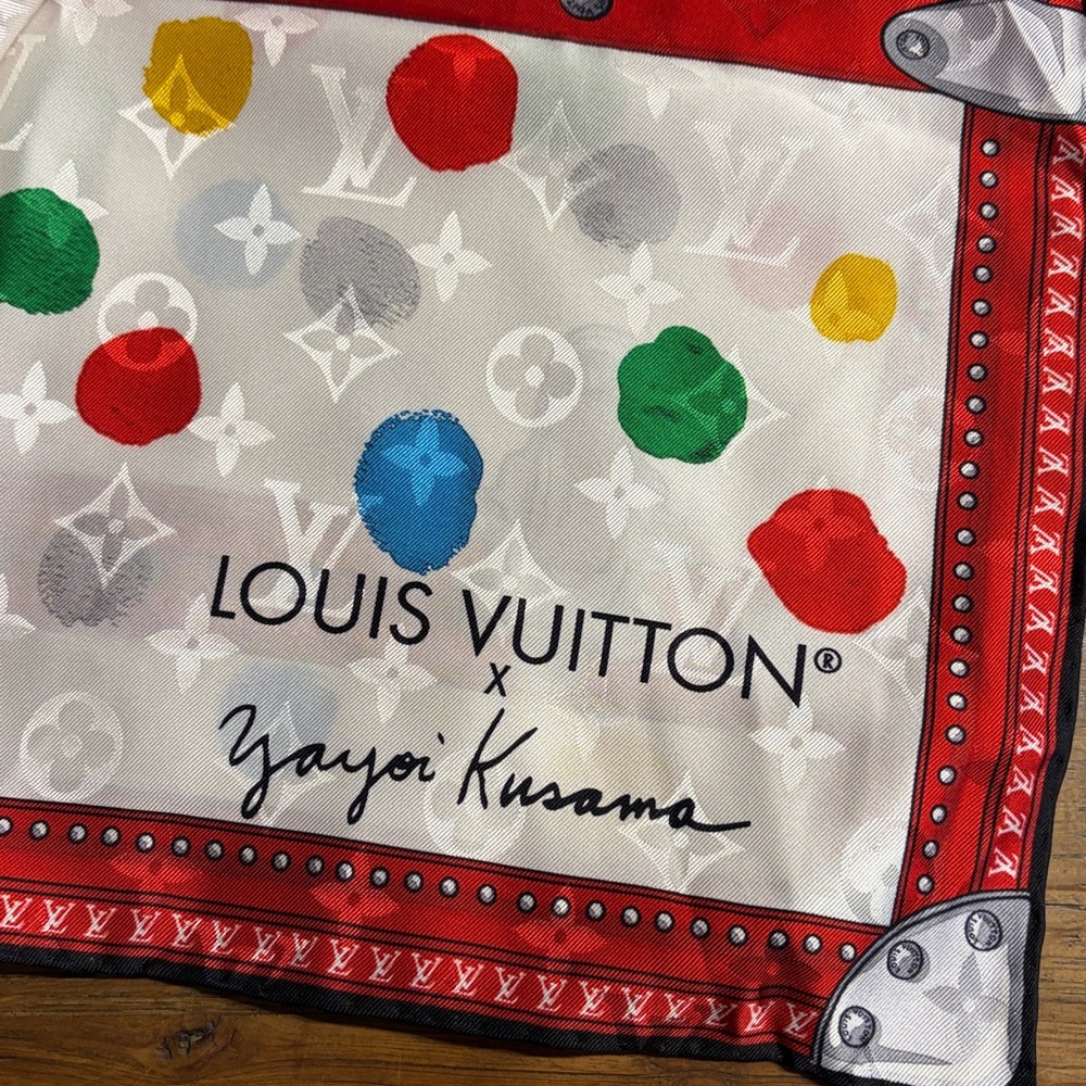 Louis Vuitton Yayoi Kusama Monogram Shawl